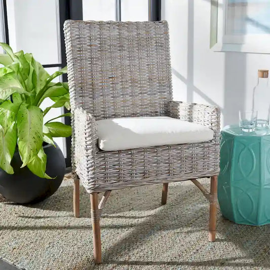SAFAVIEH Winnifred Coastal Rattan Accent Chair with Cushion - 18.5 W x 22.8 L x 38.2 H - 19Wx23Dx38H