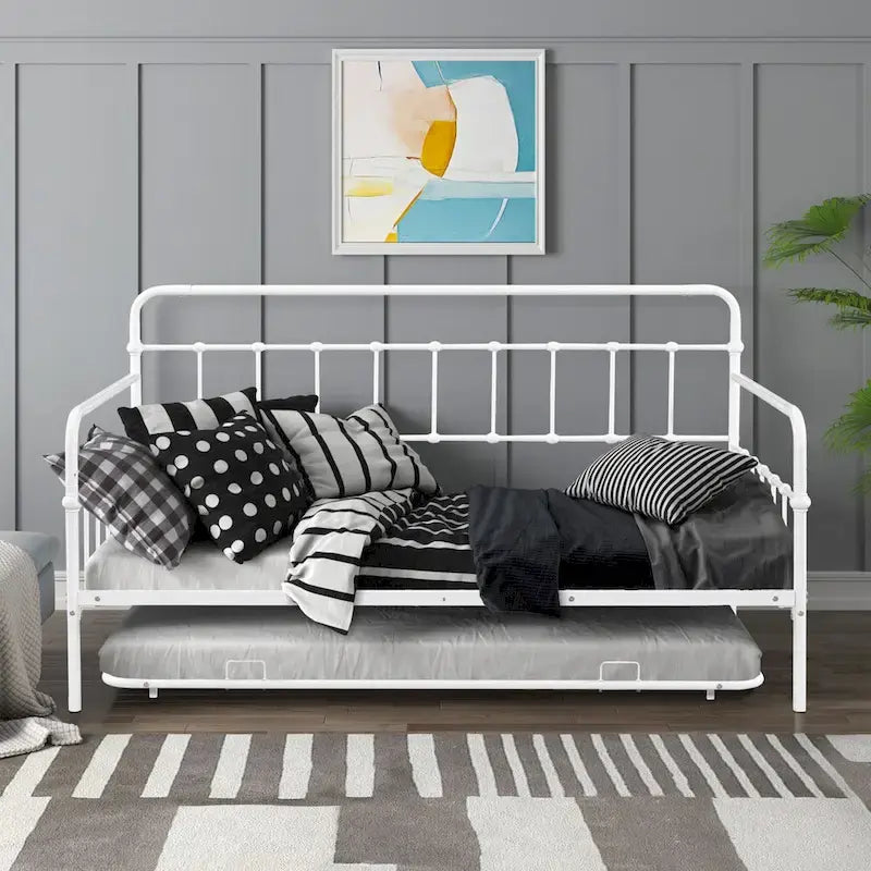 Metal Frame Daybed with trundle